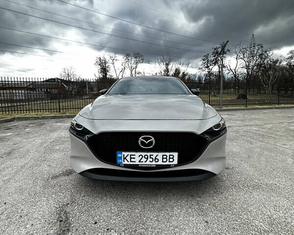 Серый Мазда 3, объемом двигателя 2.49 л и пробегом 64 тыс. км за 20700 $, фото 1 на Automoto.ua