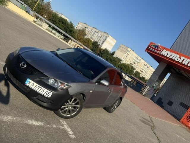 Серый Мазда 3, объемом двигателя 1.6 л и пробегом 250 тыс. км за 3504 $, фото 1 на Automoto.ua