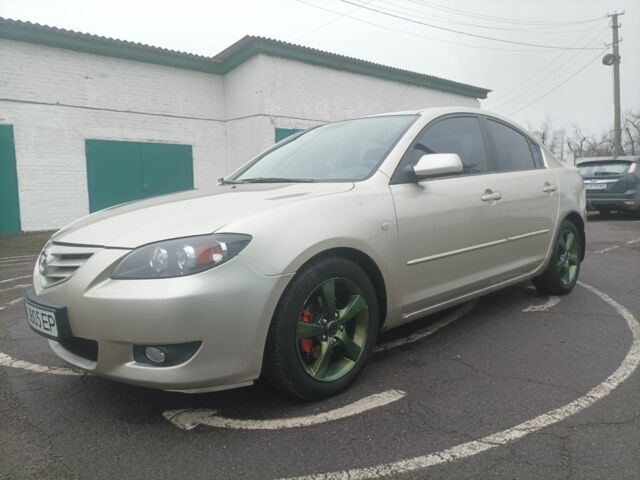 Серый Мазда 3, объемом двигателя 0 л и пробегом 300 тыс. км за 4800 $, фото 1 на Automoto.ua