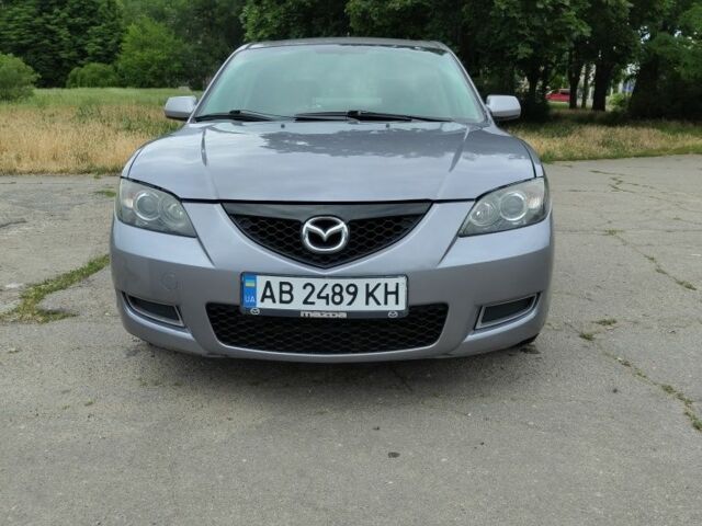 Серый Мазда 3, объемом двигателя 1.6 л и пробегом 200 тыс. км за 3613 $, фото 1 на Automoto.ua