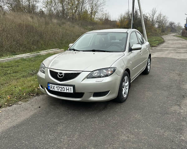 Серый Мазда 3, объемом двигателя 1.6 л и пробегом 170 тыс. км за 4600 $, фото 1 на Automoto.ua