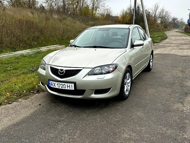 Сірий Мазда 3, об'ємом двигуна 1.6 л та пробігом 170 тис. км за 4600 $, фото 1 на Automoto.ua