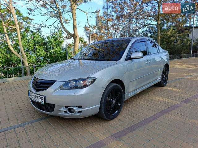 Серый Мазда 3, объемом двигателя 2 л и пробегом 333 тыс. км за 4650 $, фото 1 на Automoto.ua