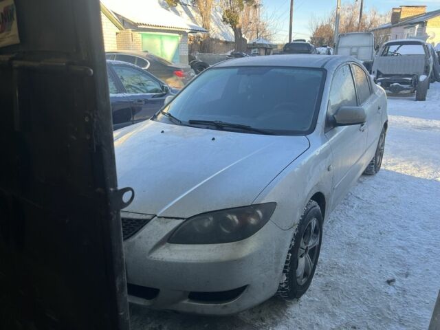 Сірий Мазда 3, об'ємом двигуна 1.6 л та пробігом 245 тис. км за 3200 $, фото 1 на Automoto.ua