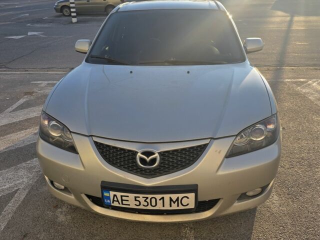 Серый Мазда 3, объемом двигателя 2 л и пробегом 334 тыс. км за 3800 $, фото 1 на Automoto.ua