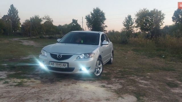 Серый Мазда 3, объемом двигателя 1.6 л и пробегом 444 тыс. км за 3900 $, фото 1 на Automoto.ua