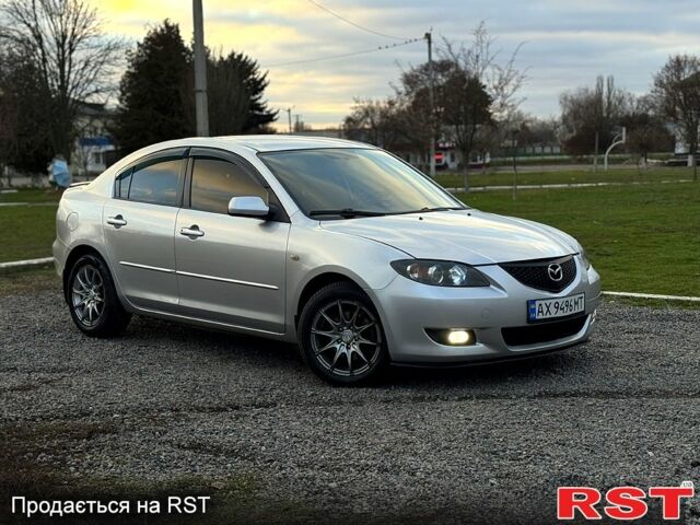 Сірий Мазда 3, об'ємом двигуна 1.6 л та пробігом 300 тис. км за 5400 $, фото 1 на Automoto.ua