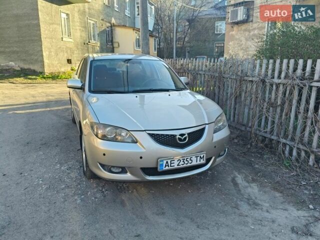 Серый Мазда 3, объемом двигателя 1.6 л и пробегом 156 тыс. км за 4800 $, фото 1 на Automoto.ua