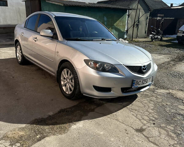 Серый Мазда 3, объемом двигателя 1.6 л и пробегом 193 тыс. км за 4300 $, фото 1 на Automoto.ua