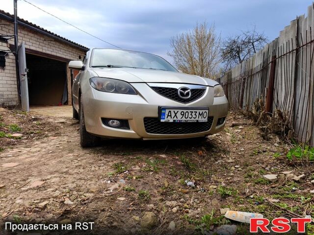 Сірий Мазда 3, об'ємом двигуна 1.6 л та пробігом 297 тис. км за 4500 $, фото 1 на Automoto.ua