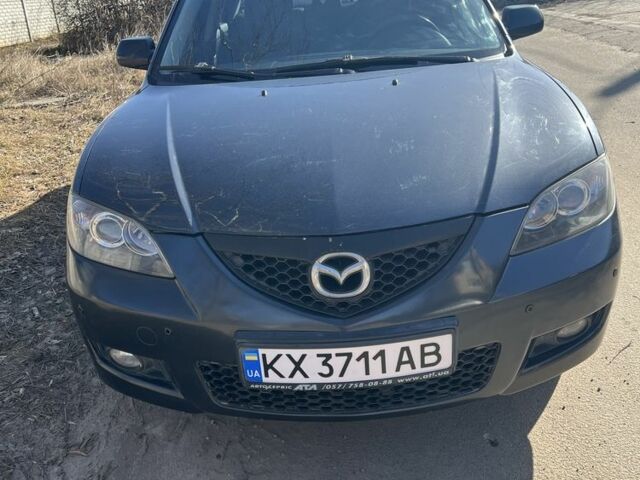 Серый Мазда 3, объемом двигателя 1.6 л и пробегом 300 тыс. км за 5300 $, фото 1 на Automoto.ua