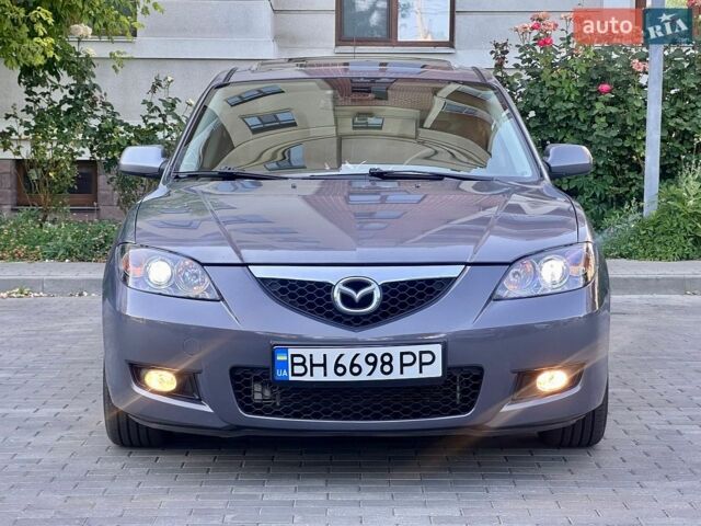 Серый Мазда 3, объемом двигателя 1.6 л и пробегом 260 тыс. км за 4900 $, фото 1 на Automoto.ua