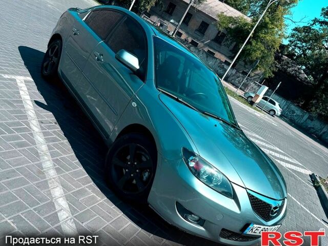 Сірий Мазда 3, об'ємом двигуна 1.6 л та пробігом 240 тис. км за 4700 $, фото 1 на Automoto.ua