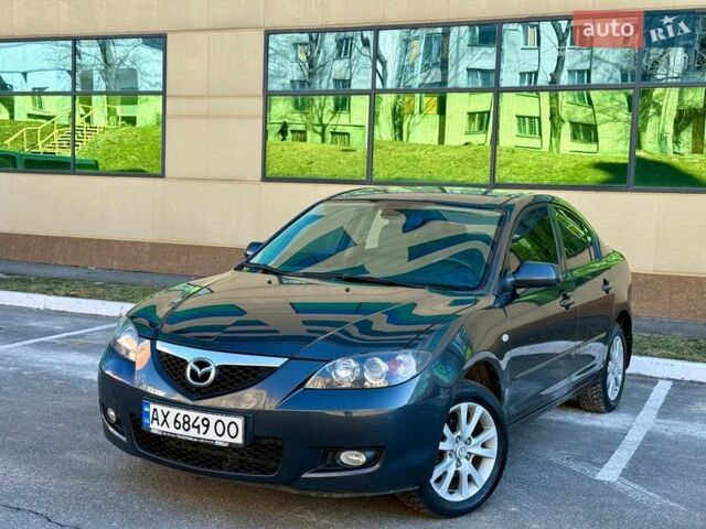 Серый Мазда 3, объемом двигателя 1.6 л и пробегом 179 тыс. км за 4350 $, фото 1 на Automoto.ua