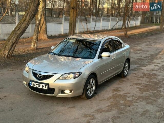 Серый Мазда 3, объемом двигателя 1.6 л и пробегом 132 тыс. км за 4850 $, фото 1 на Automoto.ua