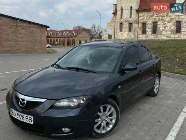 Серый Мазда 3, объемом двигателя 1.6 л и пробегом 310 тыс. км за 4000 $, фото 1 на Automoto.ua