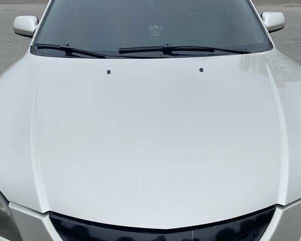 Сірий Мазда 3, об'ємом двигуна 1.6 л та пробігом 219 тис. км за 5600 $, фото 1 на Automoto.ua