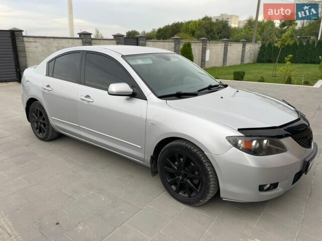 Сірий Мазда 3, об'ємом двигуна 1.6 л та пробігом 200 тис. км за 4950 $, фото 1 на Automoto.ua