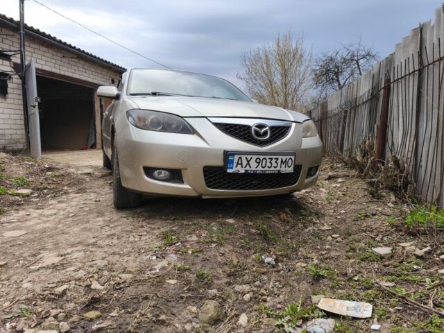 Сірий Мазда 3, об'ємом двигуна 1.6 л та пробігом 297 тис. км за 4500 $, фото 1 на Automoto.ua