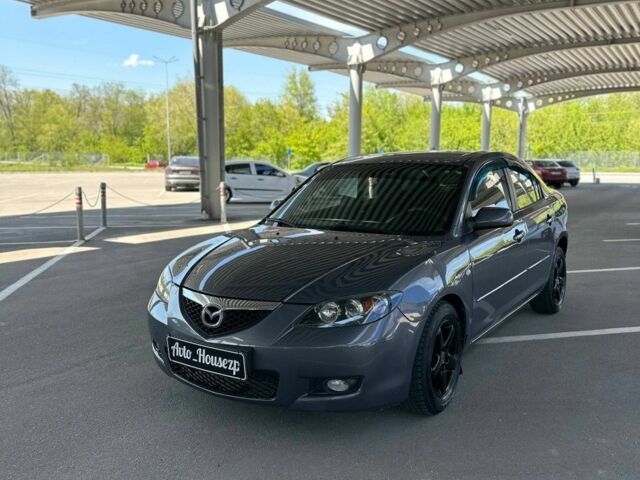 Серый Мазда 3, объемом двигателя 0 л и пробегом 250 тыс. км за 4500 $, фото 1 на Automoto.ua