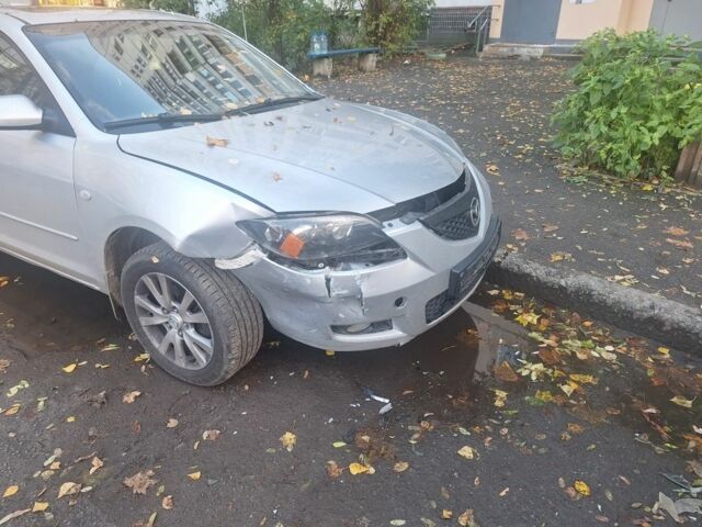 Мазда 3 2007 в Харькове на Automoto.ua Серый Мазда 3, объемом двигателя 0 л и пробегом 198 тыс. км за 3500 $, фото 1 на Automoto.ua