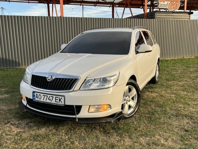 Сірий Мазда 3, об'ємом двигуна 2 л та пробігом 300 тис. км за 4500 $, фото 1 на Automoto.ua