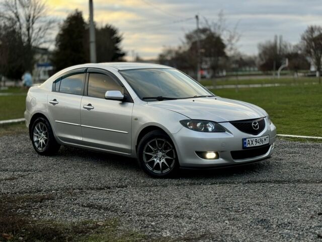 Сірий Мазда 3, об'ємом двигуна 1.6 л та пробігом 300 тис. км за 5200 $, фото 1 на Automoto.ua