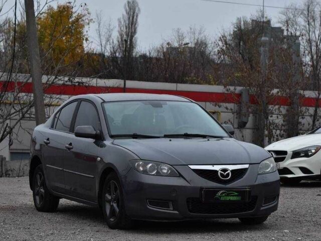 Серый Мазда 3, объемом двигателя 1.6 л и пробегом 180 тыс. км за 3850 $, фото 1 на Automoto.ua