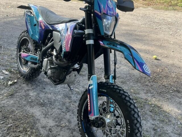 Серый Мазда 3, объемом двигателя 1.6 л и пробегом 146 тыс. км за 5200 $, фото 1 на Automoto.ua