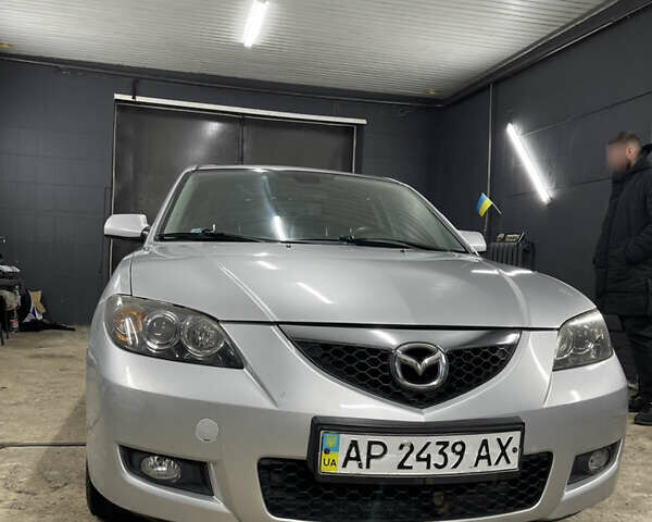 Серый Мазда 3, объемом двигателя 1.6 л и пробегом 210 тыс. км за 5950 $, фото 1 на Automoto.ua