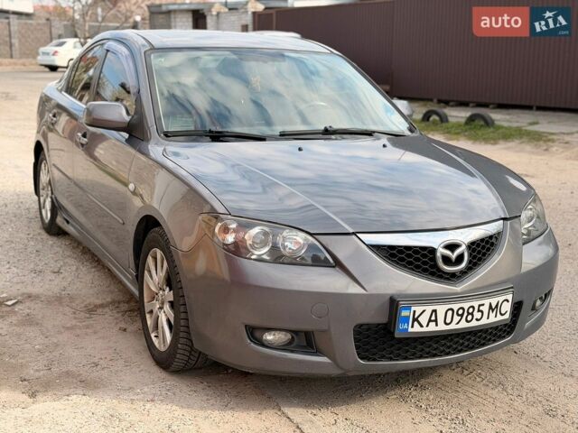 Серый Мазда 3, объемом двигателя 1.6 л и пробегом 214 тыс. км за 4499 $, фото 1 на Automoto.ua