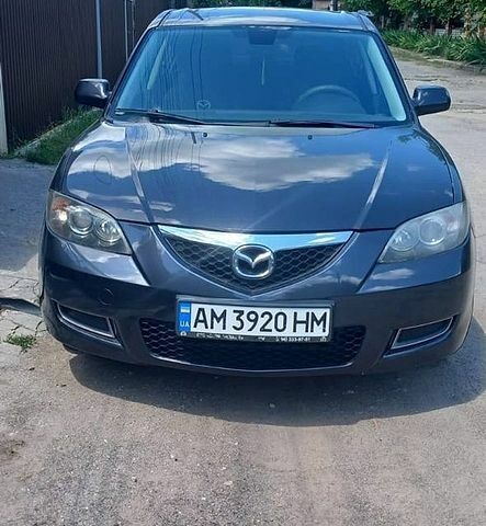 Серый Мазда 3, объемом двигателя 1.6 л и пробегом 220 тыс. км за 4500 $, фото 1 на Automoto.ua