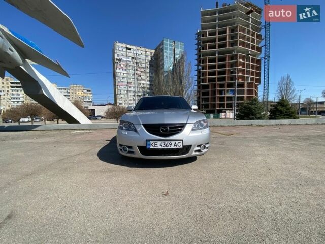 Серый Мазда 3, объемом двигателя 2 л и пробегом 262 тыс. км за 5200 $, фото 1 на Automoto.ua