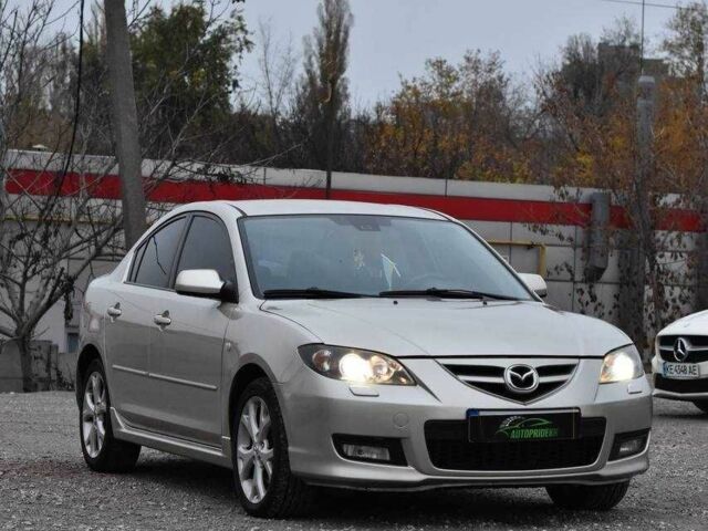 Сірий Мазда 3, об'ємом двигуна 2 л та пробігом 182 тис. км за 5499 $, фото 1 на Automoto.ua