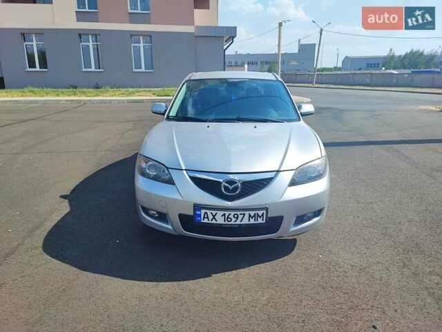 Сірий Мазда 3, об'ємом двигуна 1.6 л та пробігом 180 тис. км за 3750 $, фото 1 на Automoto.ua