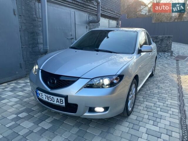 Серый Мазда 3, объемом двигателя 1.6 л и пробегом 260 тыс. км за 5000 $, фото 1 на Automoto.ua
