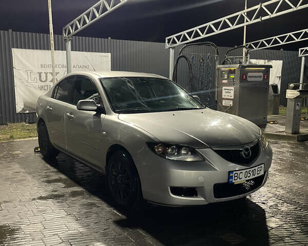 Сірий Мазда 3, об'ємом двигуна 1.6 л та пробігом 213 тис. км за 3500 $, фото 1 на Automoto.ua