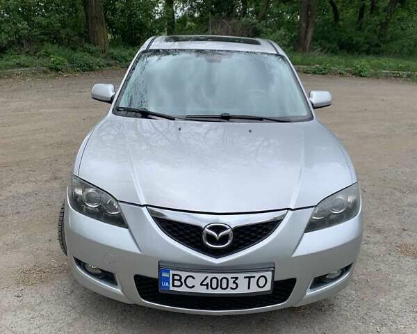 Серый Мазда 3, объемом двигателя 1.6 л и пробегом 285 тыс. км за 5700 $, фото 1 на Automoto.ua