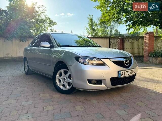 Серый Мазда 3, объемом двигателя 1.6 л и пробегом 270 тыс. км за 5950 $, фото 1 на Automoto.ua