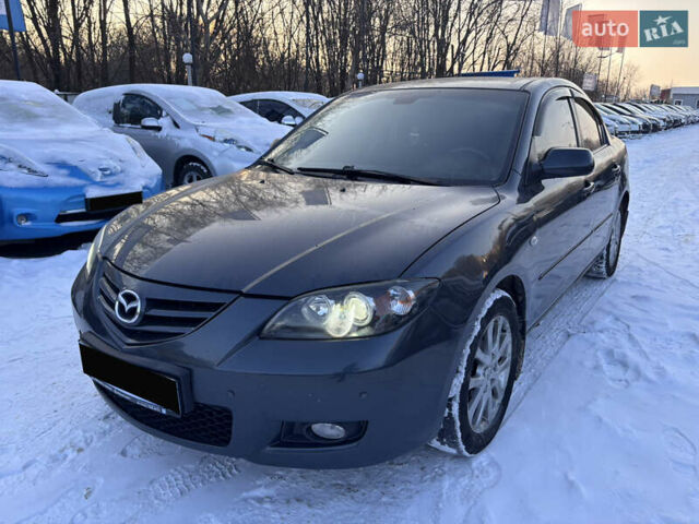 Серый Мазда 3, объемом двигателя 1.6 л и пробегом 226 тыс. км за 3000 $, фото 1 на Automoto.ua