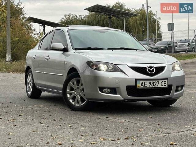Серый Мазда 3, объемом двигателя 1.6 л и пробегом 216 тыс. км за 5900 $, фото 1 на Automoto.ua