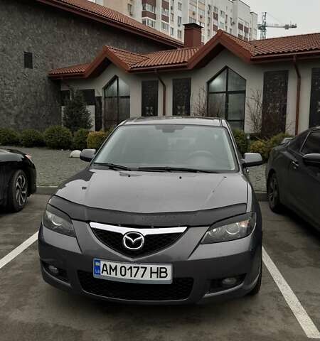 Серый Мазда 3, объемом двигателя 1.6 л и пробегом 228 тыс. км за 5600 $, фото 1 на Automoto.ua