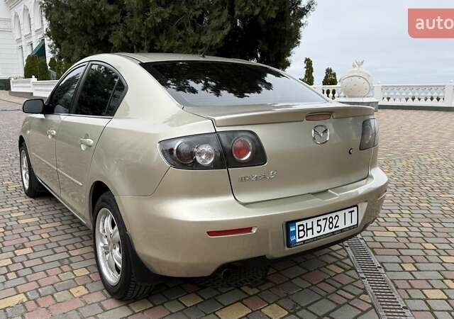 Серый Мазда 3, объемом двигателя 1.6 л и пробегом 175 тыс. км за 6200 $, фото 1 на Automoto.ua