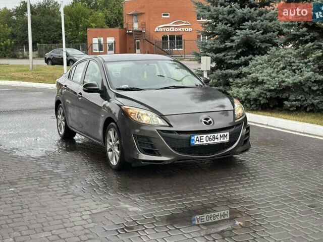 Сірий Мазда 3, об'ємом двигуна 2.49 л та пробігом 201 тис. км за 6700 $, фото 1 на Automoto.ua