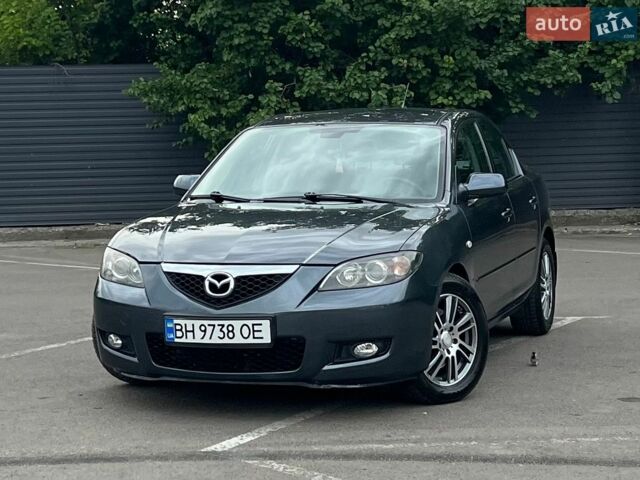 Сірий Мазда 3, об'ємом двигуна 2 л та пробігом 173 тис. км за 5600 $, фото 1 на Automoto.ua