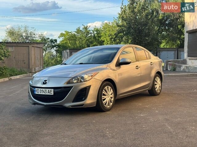 Серый Мазда 3, объемом двигателя 2 л и пробегом 242 тыс. км за 7100 $, фото 1 на Automoto.ua