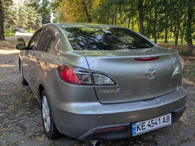 Сірий Мазда 3, об'ємом двигуна 2 л та пробігом 211 тис. км за 6980 $, фото 1 на Automoto.ua