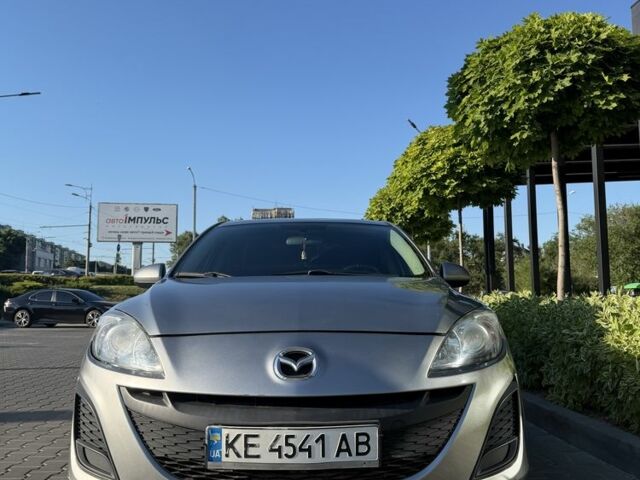 Серый Мазда 3, объемом двигателя 2 л и пробегом 210 тыс. км за 6900 $, фото 1 на Automoto.ua