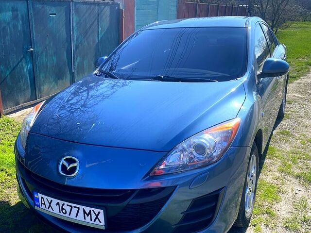 Сірий Мазда 3, об'ємом двигуна 1.6 л та пробігом 180 тис. км за 6300 $, фото 1 на Automoto.ua