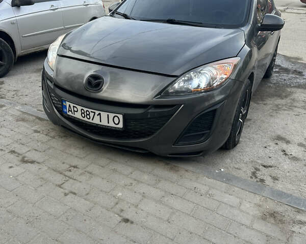 Серый Мазда 3, объемом двигателя 2 л и пробегом 169 тыс. км за 7300 $, фото 1 на Automoto.ua